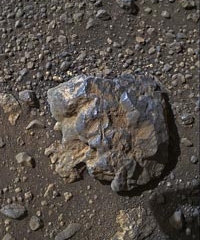 Curiosity: il MAHLI riprende il laser della ChemCam in azione